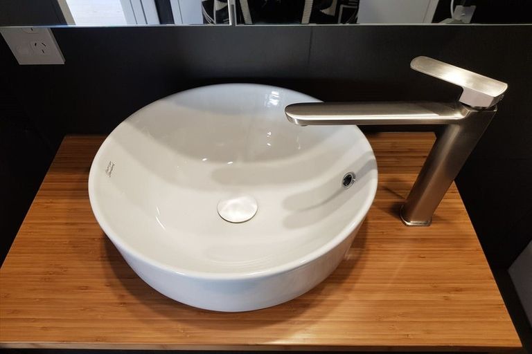 Photo of property in 2/167 Hobsonville Point Road, Hobsonville, Auckland, 0616