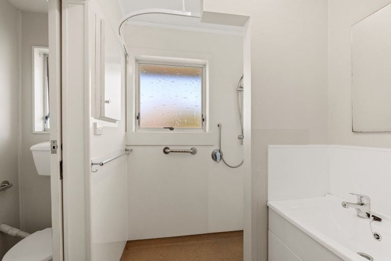 Photo of property in 4/372 Hereford Street, Linwood, Christchurch, 8011