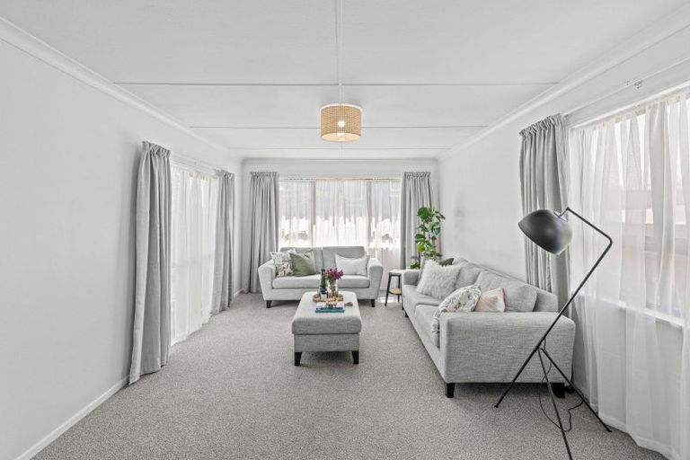 Photo of property in 19 Omori Place, Castlecliff, Whanganui, 4501