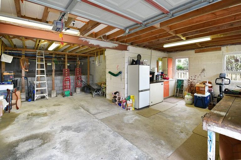 Photo of property in 12 Nelson Street, Helensville, 0800