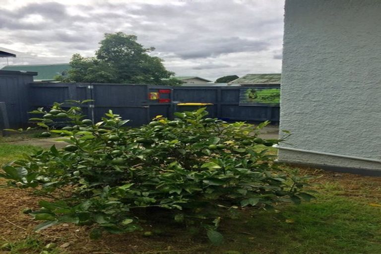 Photo of property in 17a Princes Street, Hawera, 4610