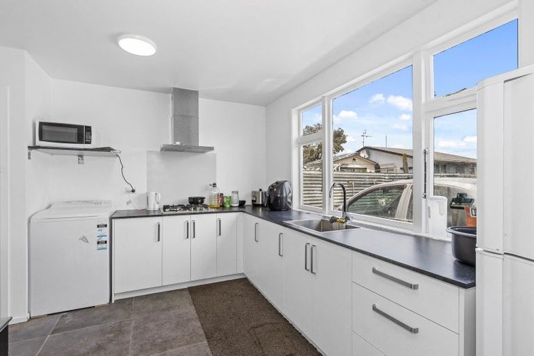 Photo of property in 415 Breezes Road, Aranui, Christchurch, 8061