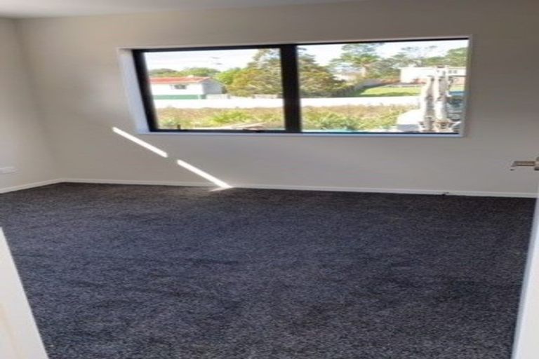 Photo of property in 10 Han Court, Glen Eden, Auckland, 0602