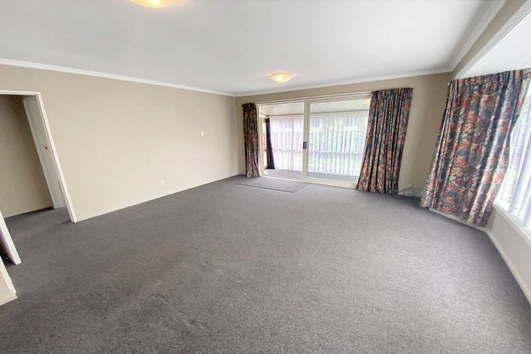 Photo of property in 46 Prestons Road, Redwood, Christchurch, 8051