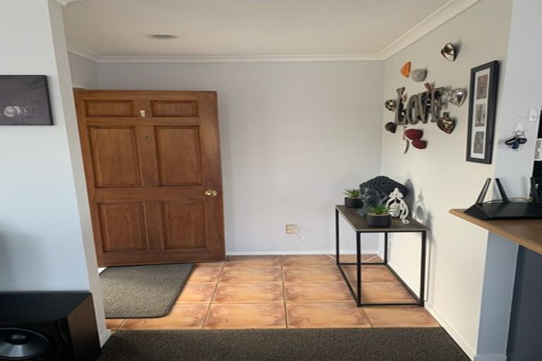Photo of property in 9 Sandhurst Place, Nawton, Hamilton, 3200
