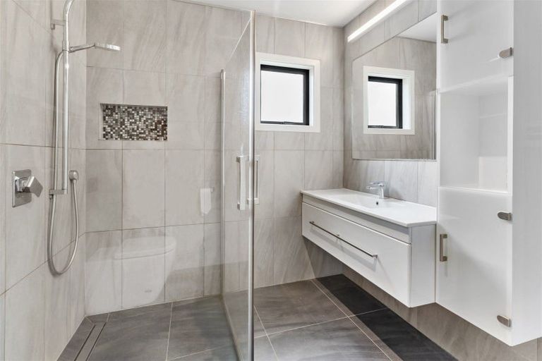 Photo of property in 30a Brougham Street, Westport, 7825