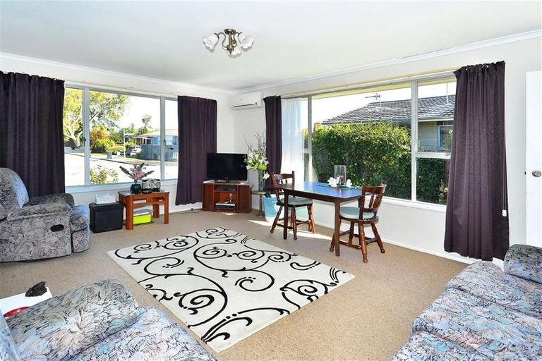 Photo of property in 28 Strathfield Avenue, Dallington, Christchurch, 8061