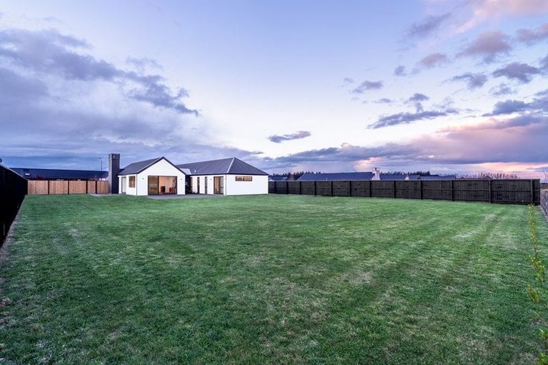 Photo of property in 145 Silver Peaks Drive, West Melton, 7618