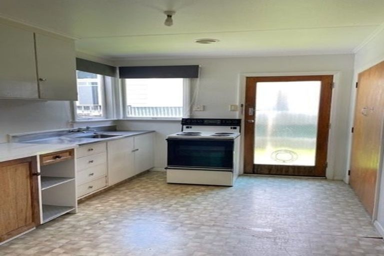 Photo of property in 437 Featherston Street, Palmerston North, 4414