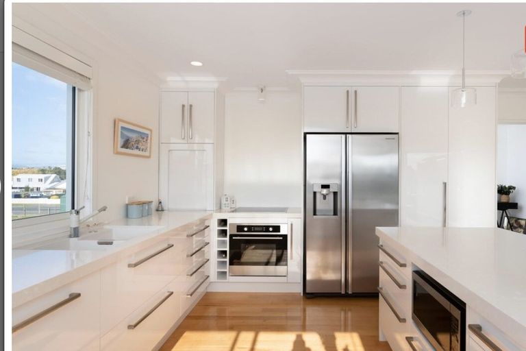 Photo of property in 197b Ngatai Road, Otumoetai, Tauranga, 3110