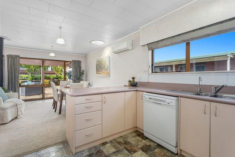 Photo of property in 15 Hikurangi Street, Whakatane, 3120