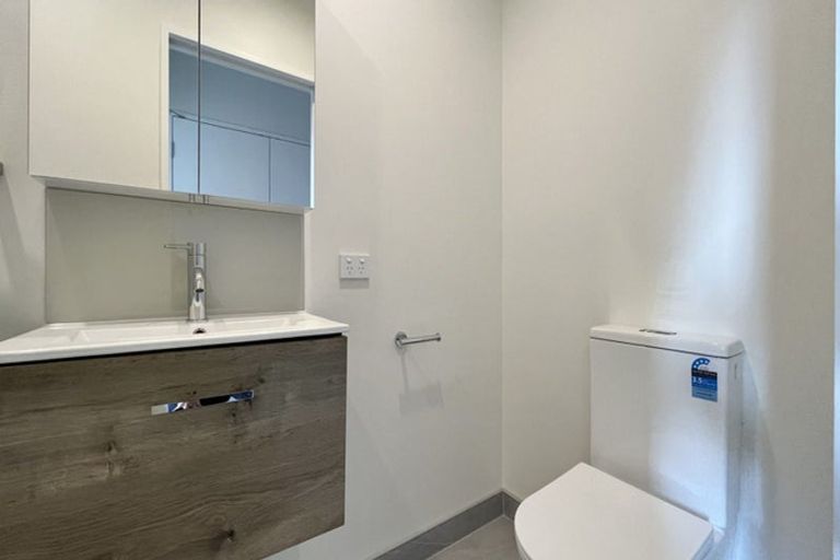 Photo of property in 2/60 Selo Street, Glen Eden, Auckland, 0602