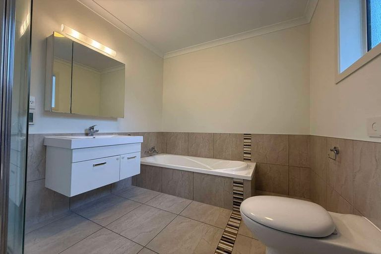 Photo of property in 18 Sinclair Street, Ebdentown, Upper Hutt, 5018