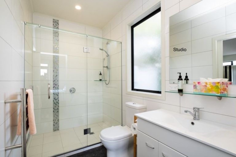 Photo of property in 37 Clifton Road, Haumoana, 4102