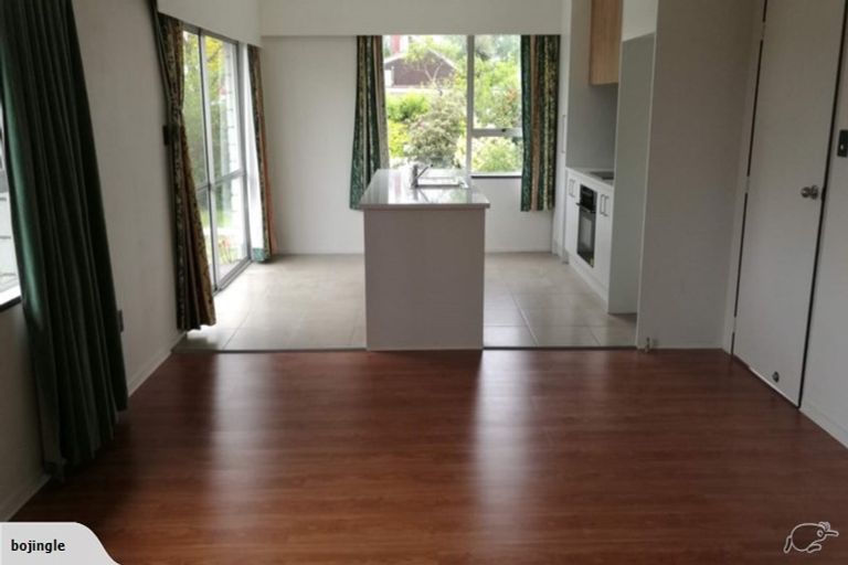 Photo of property in 9 Meadow Street, Papanui, Christchurch, 8052