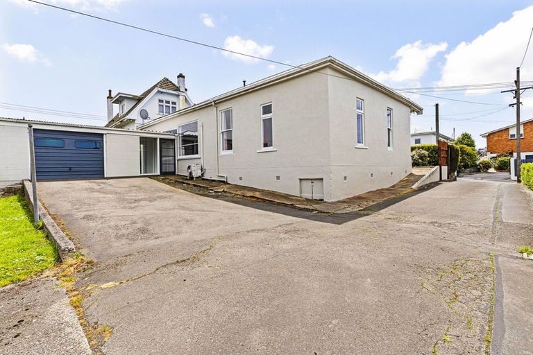 Photo of property in 4 Argyle Street, Mornington, Dunedin, 9011