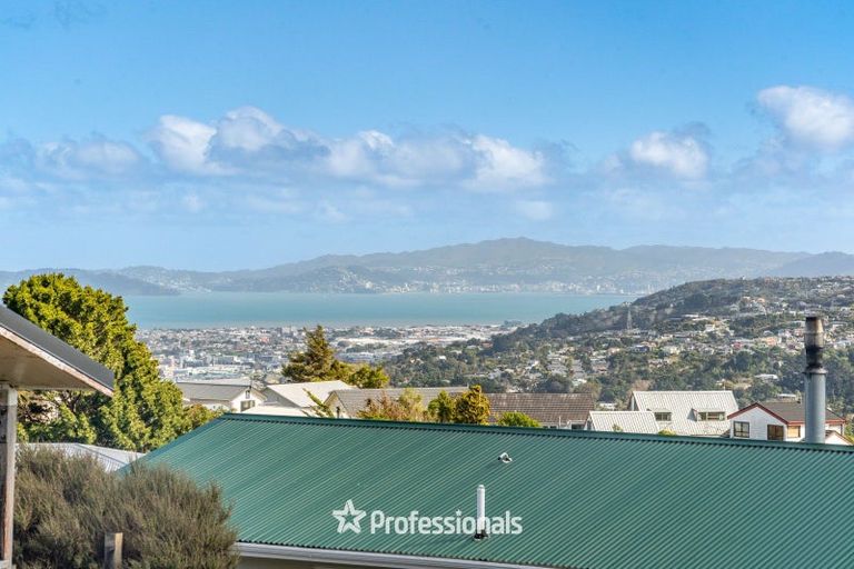 Photo of property in 25b Outram Grove, Kelson, Lower Hutt, 5010