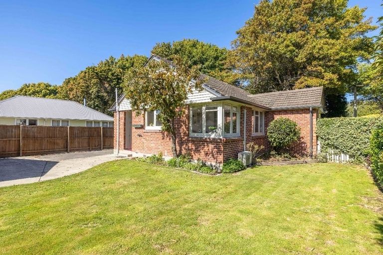 Photo of property in 26 Guildford Street, Burnside, Christchurch, 8053