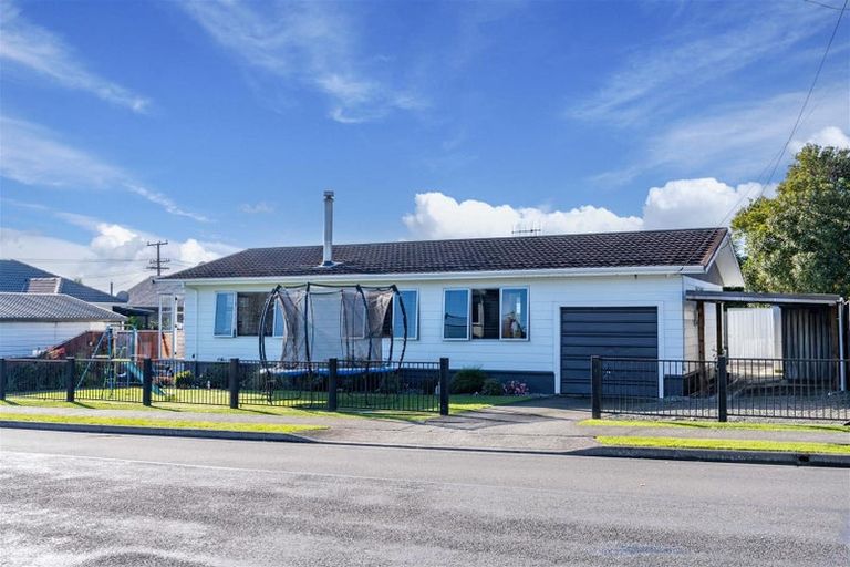 Photo of property in 1/6 Louisson Avenue, Stoke, Nelson, 7011