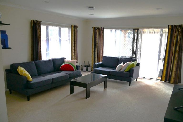 Photo of property in 24 Roy Douglas Place, Favona, Auckland, 2024