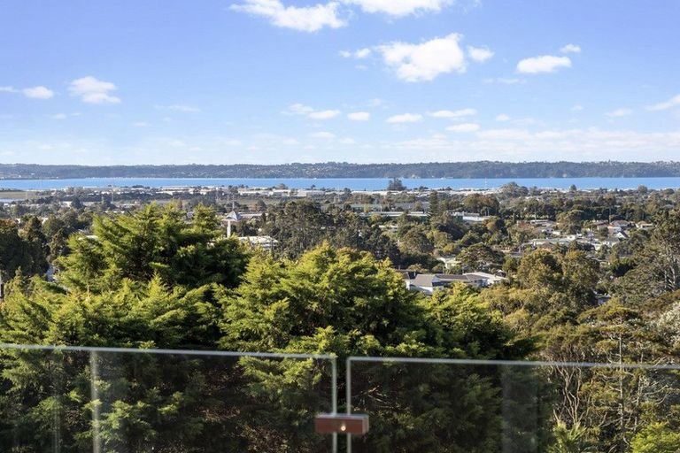 Photo of property in 6 Fairmount Road, Titirangi, Auckland, 0604