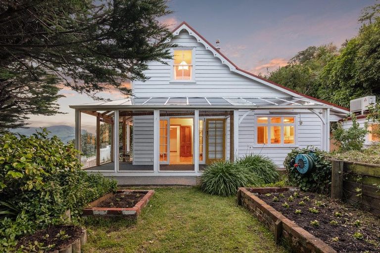 Photo of property in 34 Cressy Terrace, Lyttelton, 8082