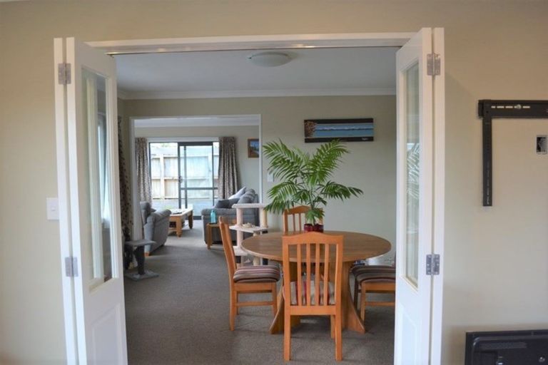 Photo of property in 5 The Top Gallant, Whitby, Porirua, 5024