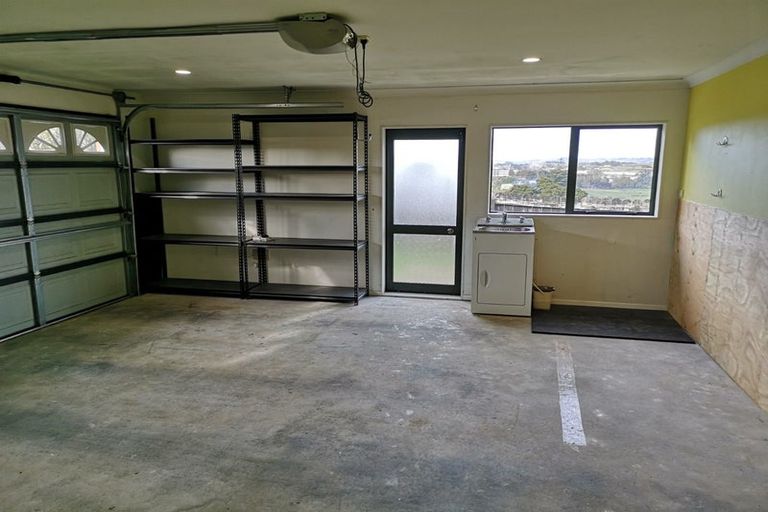 Photo of property in 2 Ngahere Road, Pukekohe, 2120