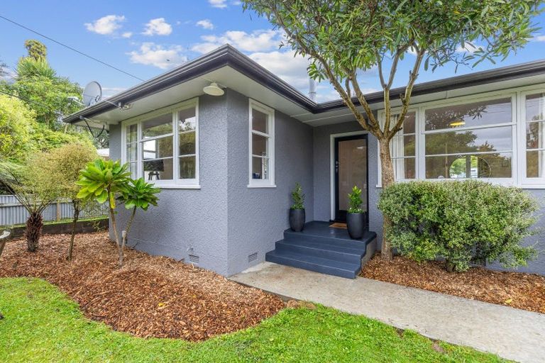 Photo of property in 12 Norwich Place, Awapuni, Palmerston North, 4412