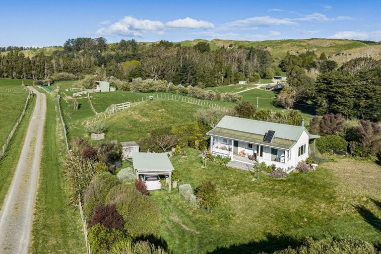 Photo of property in 922 Okaihau Road, Maraetotara, Havelock North, 4294