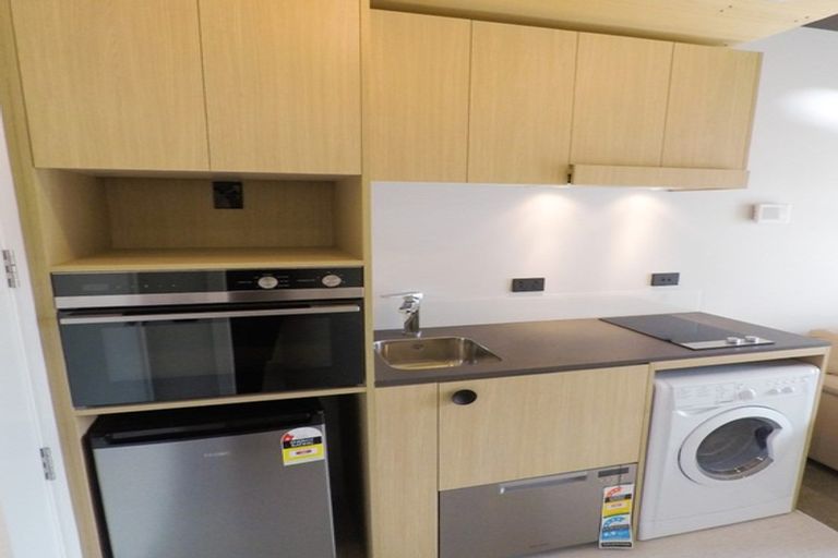 Photo of property in Vedado Apartments, 208/41u Hopper Street, Mount Cook, Wellington, 6011