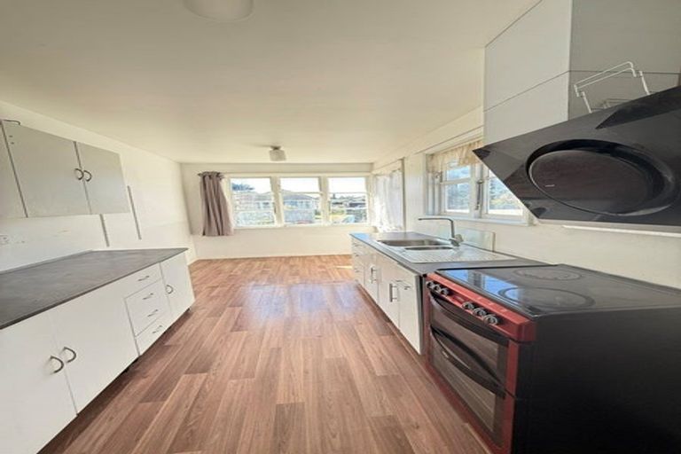 Photo of property in 4 Dufek Crescent, Wigram, Christchurch, 8042