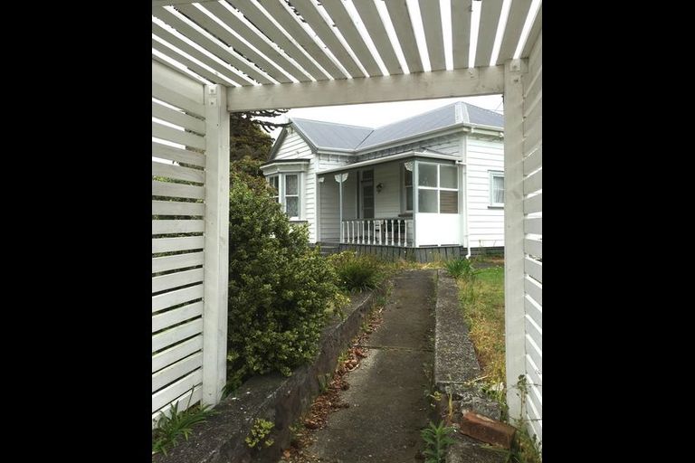Photo of property in 14 Featon Road, Waihi, 3610