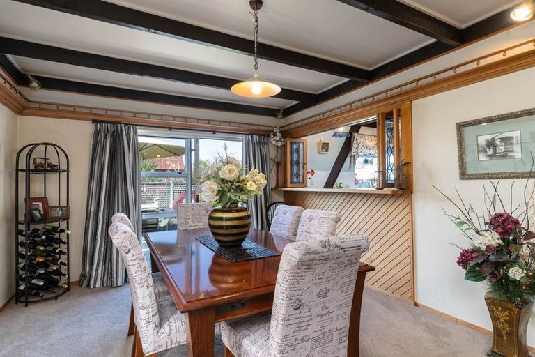 Photo of property in 53 West Street, Greytown, 5712