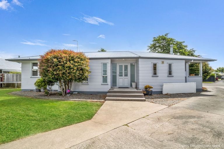 Photo of property in 61 Apollo Parade, Milson, Palmerston North, 4414