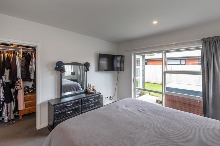 Photo of property in 33 Lewis Crescent, Rolleston, 7614