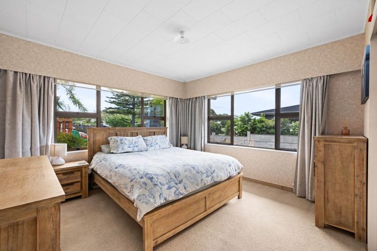 Photo of property in 34 Hammond Road, Taradale, Napier, 4112
