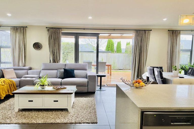 Photo of property in 5 Roullet Lane, Yaldhurst, Christchurch, 8042