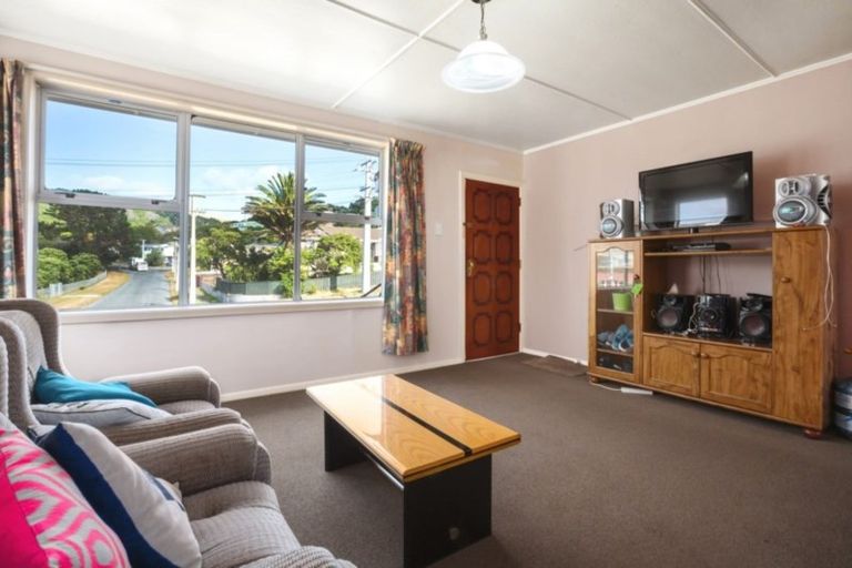Photo of property in 45 Piko Street, Titahi Bay, Porirua, 5022