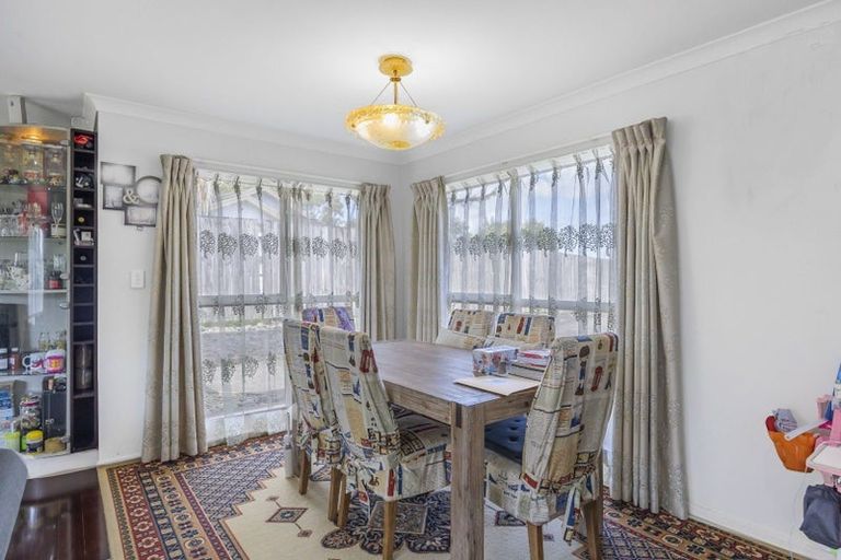 Photo of property in 24a Miriam Corban Heights, Henderson, Auckland, 0612
