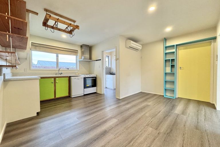 Photo of property in 2/557 Gloucester Street, Linwood, Christchurch, 8011