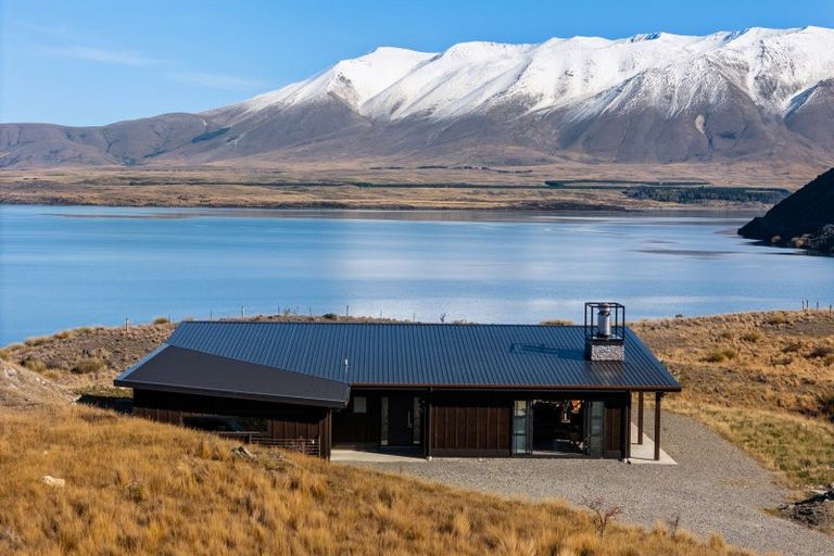 Photo of property in 915 Manuka Terrace, Ben Ohau, Twizel, 7999
