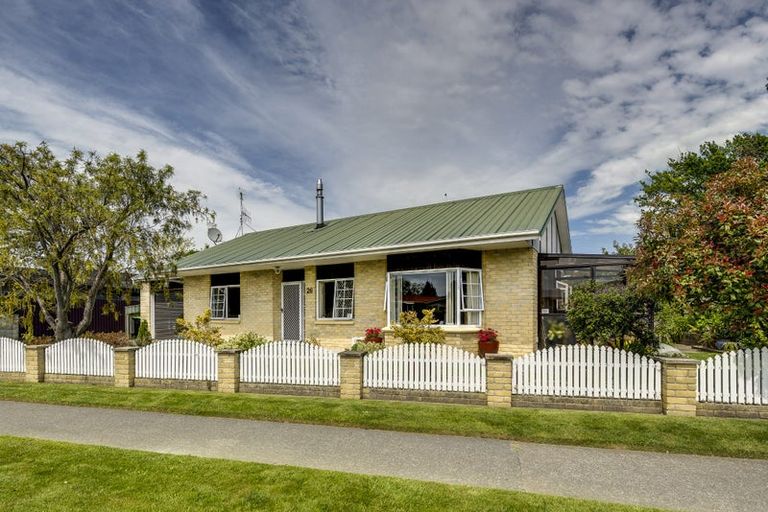 Photo of property in 26 Otatara Road, Taradale, Napier, 4112
