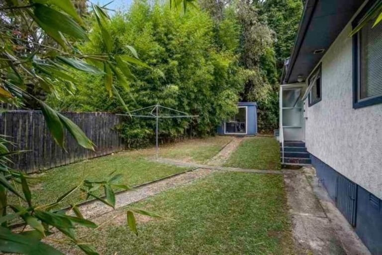 Photo of property in 24 Glenfinn Place, Massey, Auckland, 0614