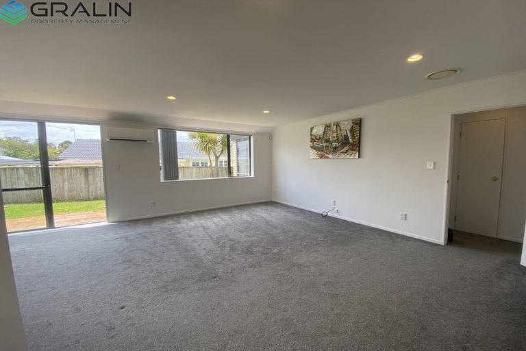 Photo of property in 63a Lynwood Road, New Lynn, Auckland, 0600