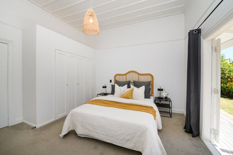 Photo of property in 31 Dunk Place, Milson, Palmerston North, 4414