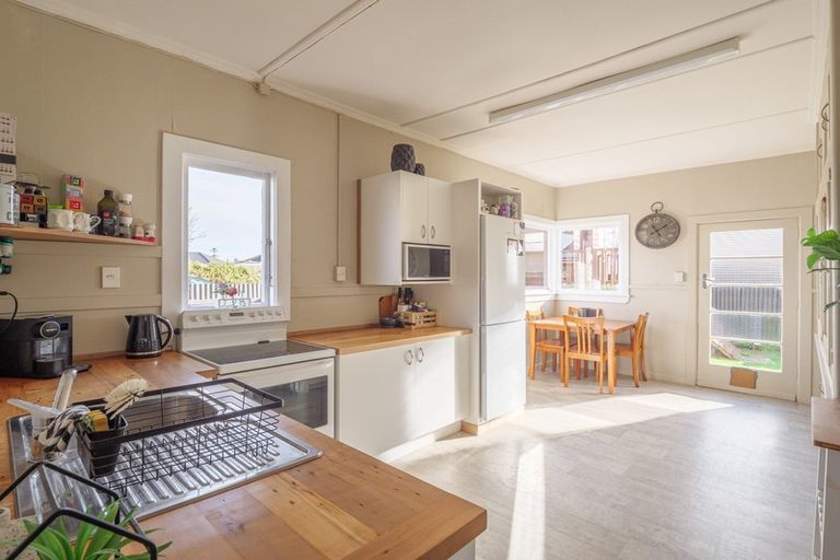 Photo of property in 38 Durham Street, Winton, 9720