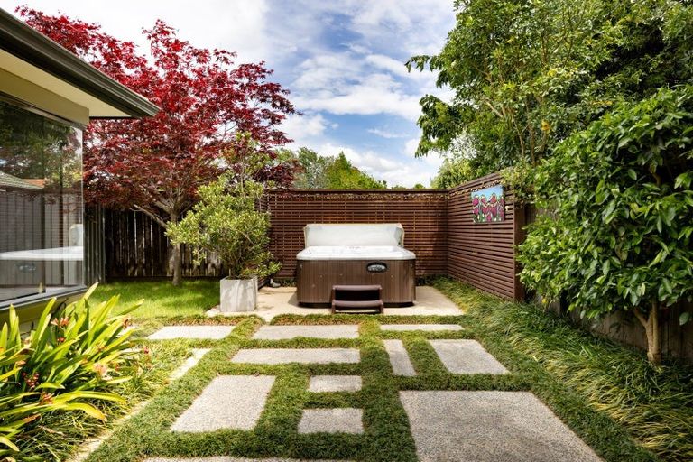 Photo of property in 22 Taylor Street, Cambridge, 3434