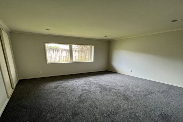 Photo of property in 52 Milson Drive, Papakura, 2110