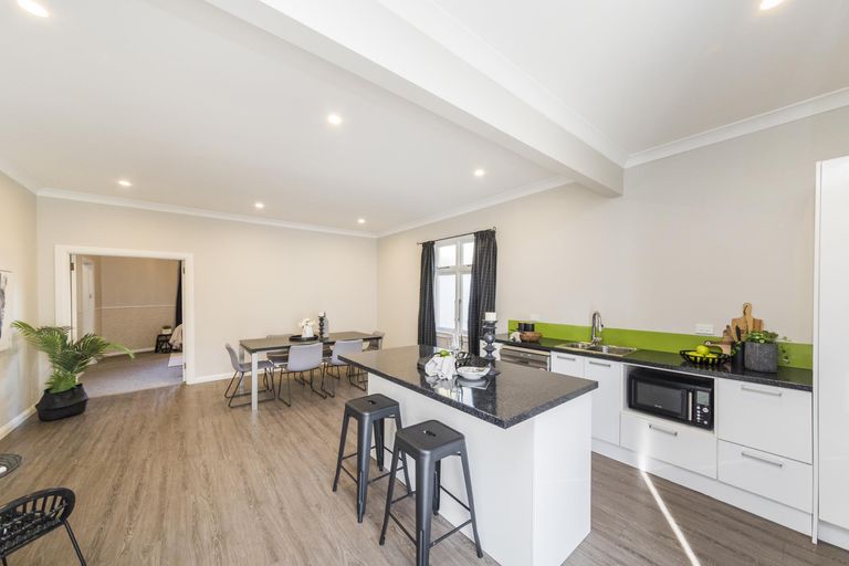 Photo of property in 849 Main Street, Roslyn, Palmerston North, 4414